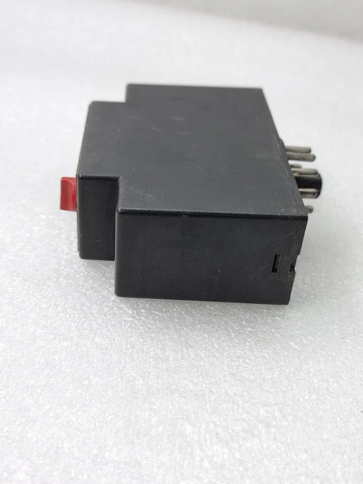 BRODERSEN TEKNIK UNIC XF 1-30 SEC RELEASE DELAY MODULE MADE IN DENMARK